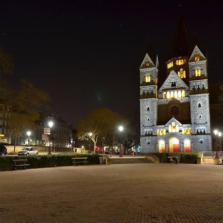 La Chambre Noire Au Coeur De Metz Exterior foto